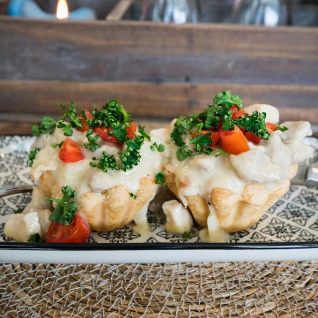 Lækker anrettet smørrebrød og dagens varme ret