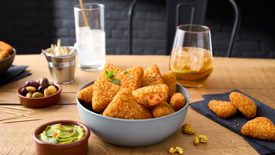 Spicy Queso Triangles – sprød styrke med cremet ost