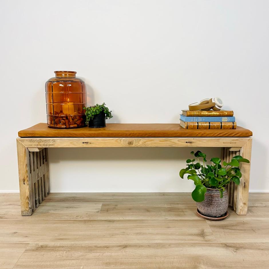 Trallebænk af upcyclede traller