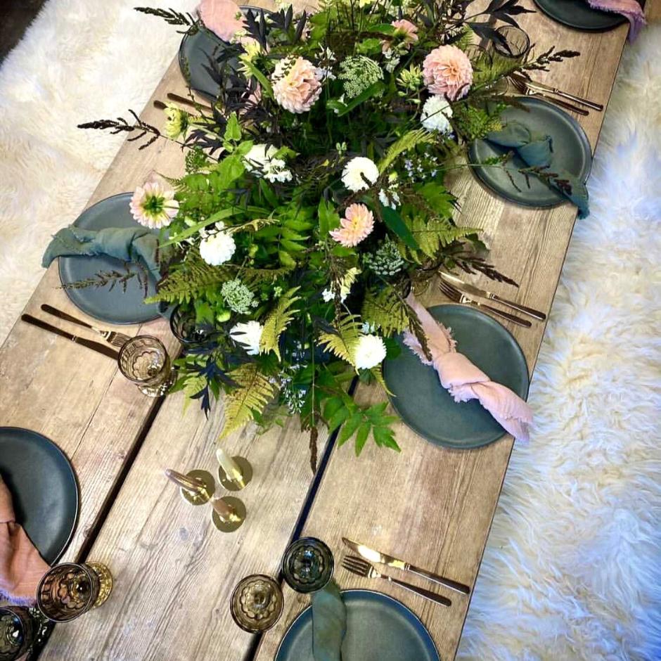Plankebord af upcyclede stilladsplanker